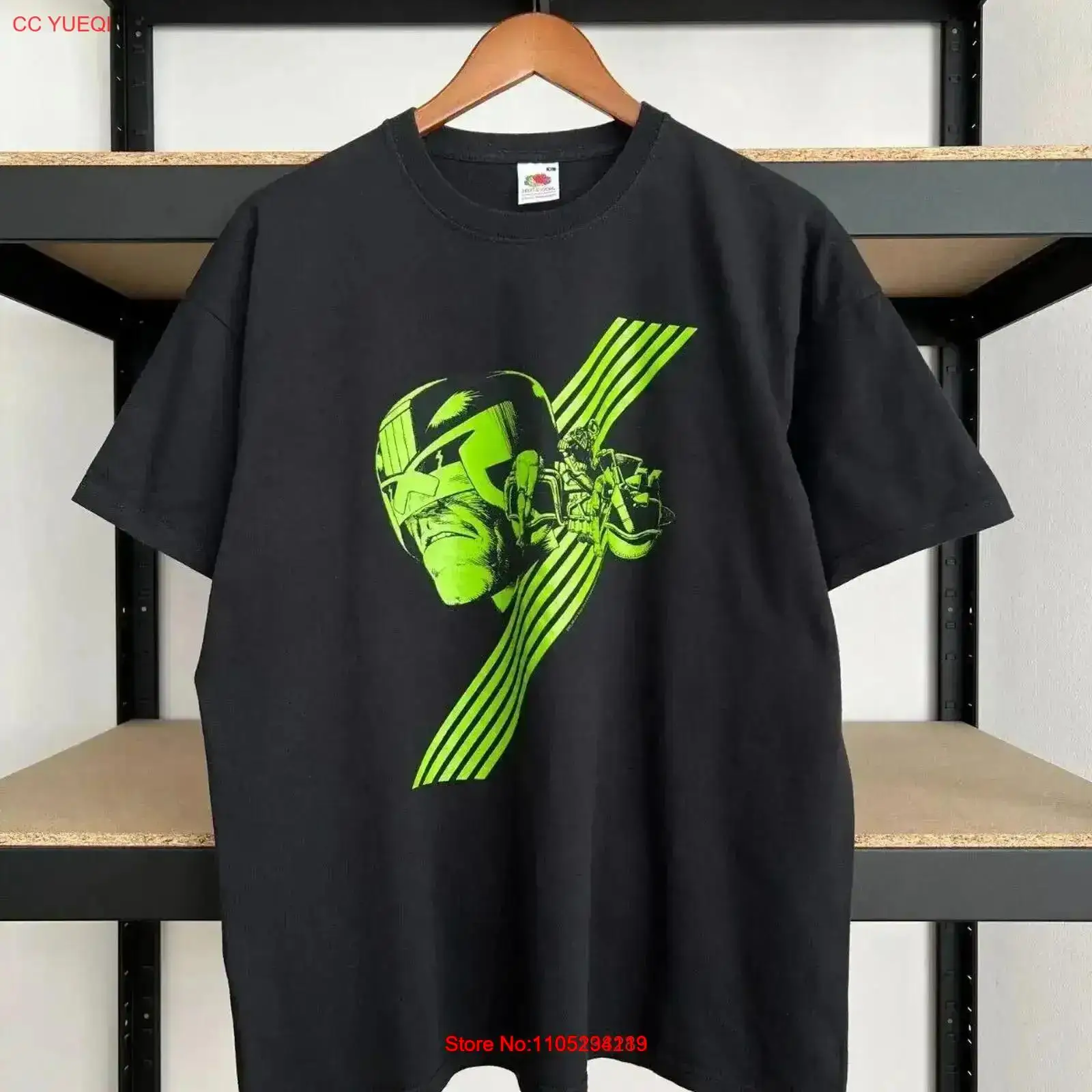 Vintage 2000s Judge Dredd Movi – Mens Fashion In The 2000S Bewertung und Preis